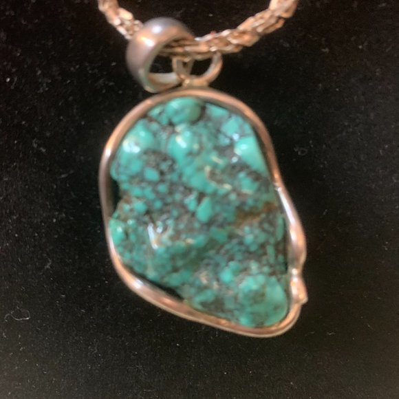 Large Turquoise Pendant with 925 Silver Chain - Picture 3 of 10